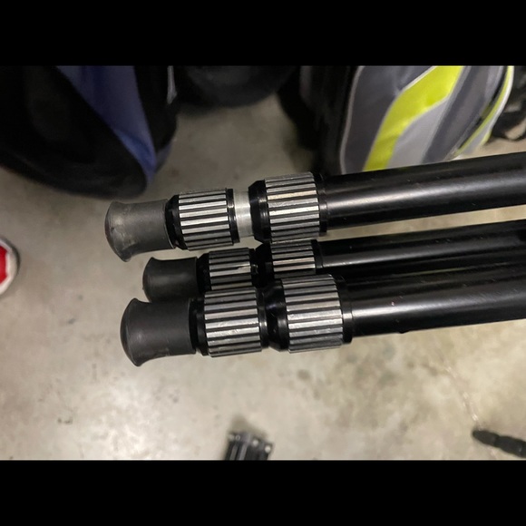 camera tripod Pixur 
With expendable legs - Picture 9 of 9